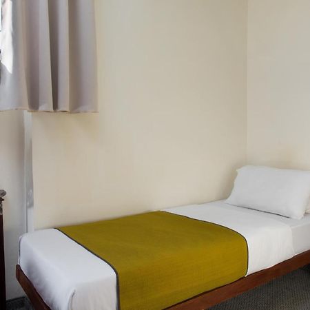 Galileo Hotel Tel Aviv Exterior foto